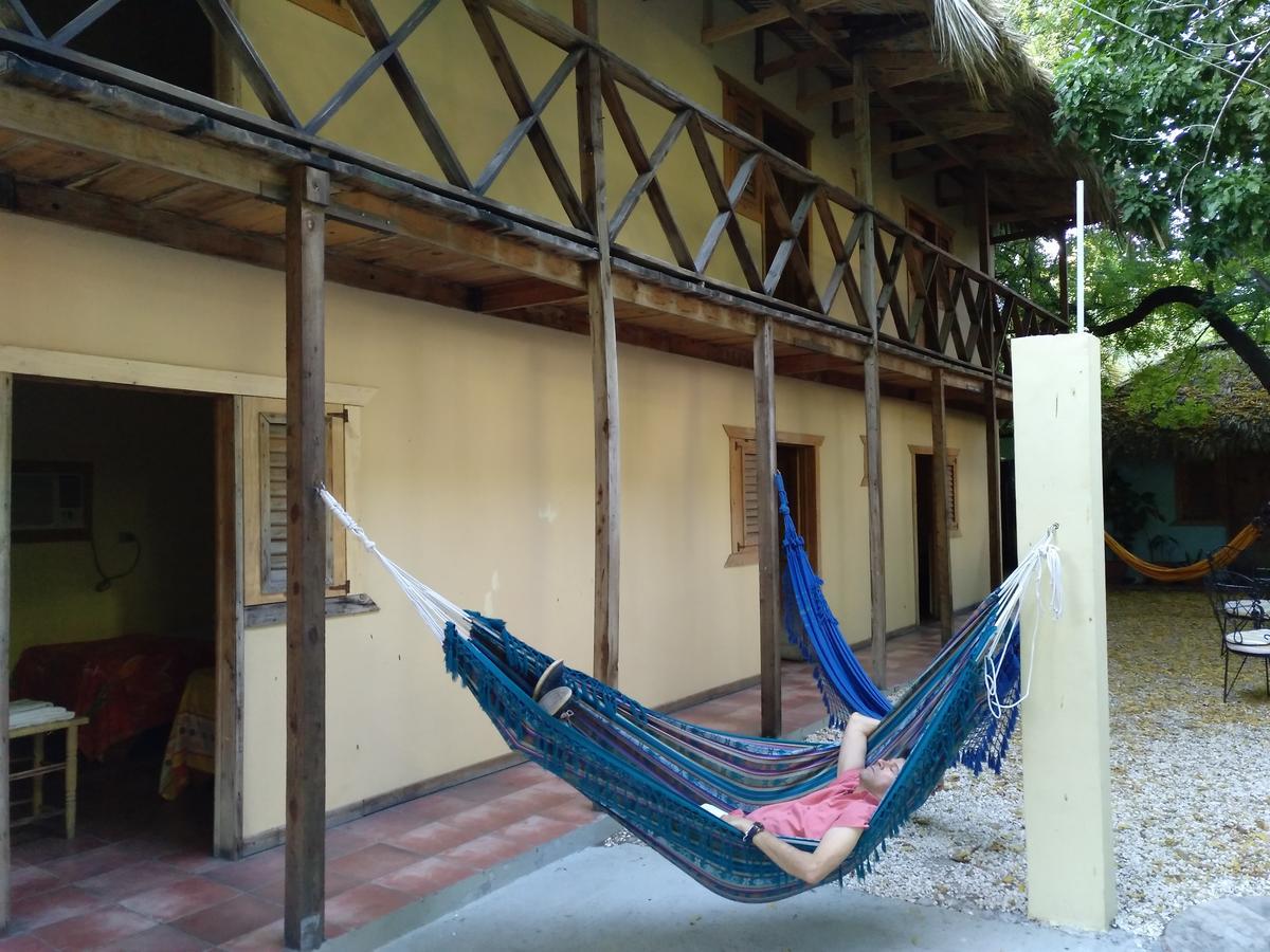 Hotel Loro Tuerto Barahona Exterior foto